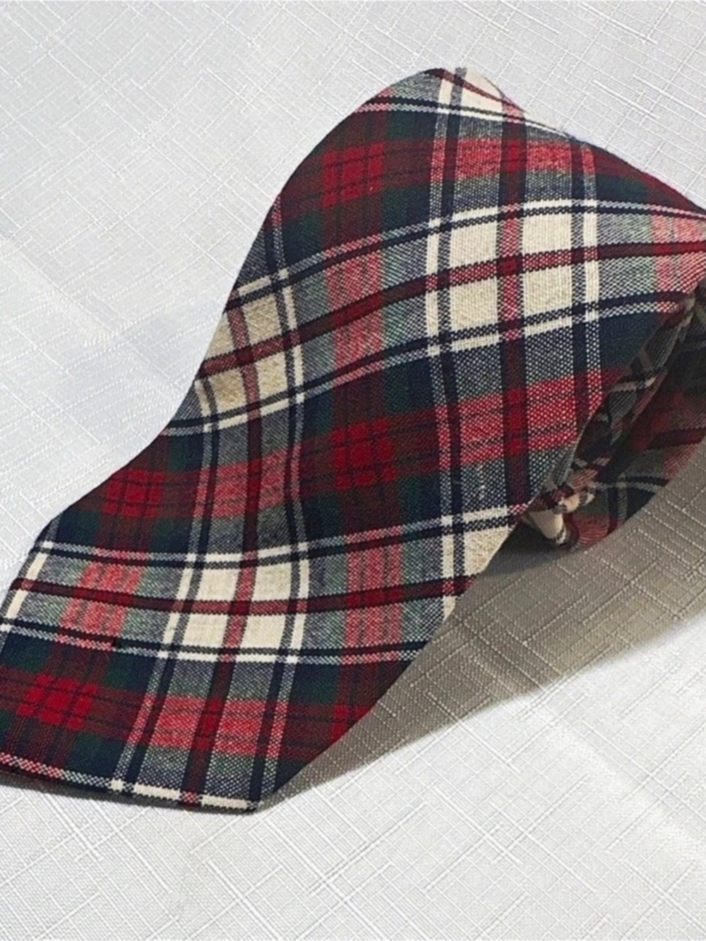 Pendleton Plaid Tie in Red & Black